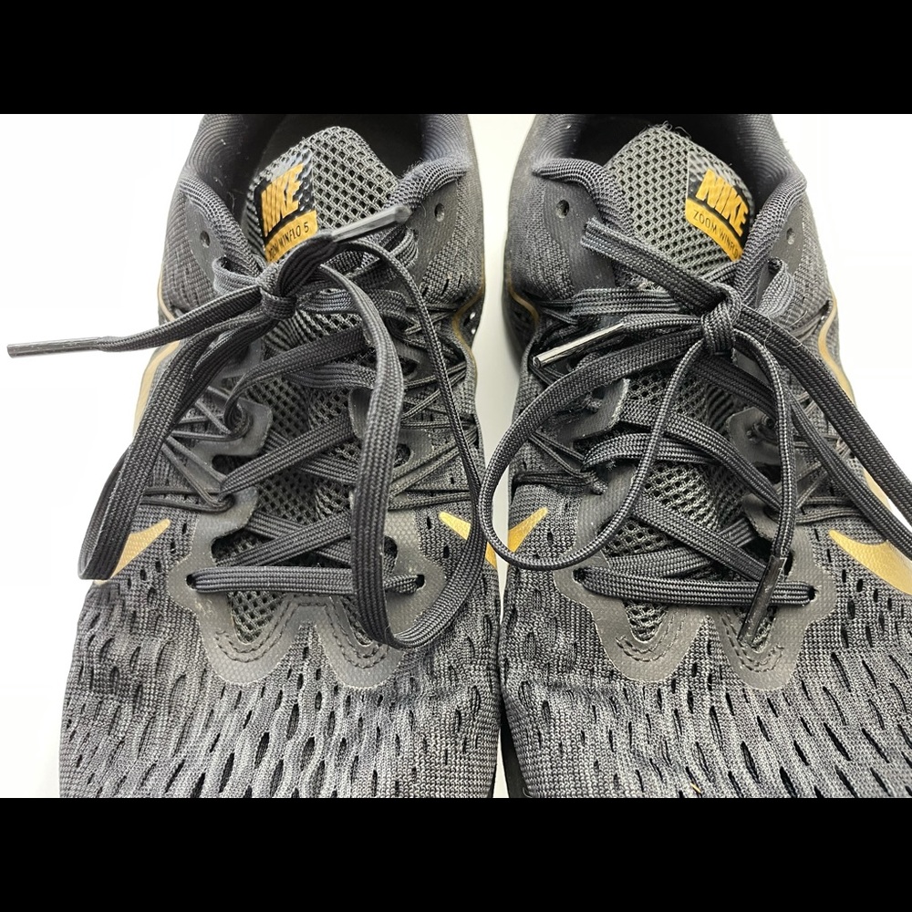 Nike Women’s Zoom Winflo 5 BV1253-001 Black Gold Running Shoes Lace Up Size 9 - Picture 6 of 8